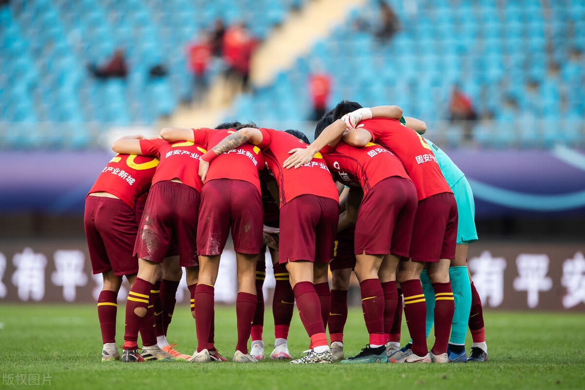 河北华夏幸福跌入降级区，球队寻找突破方式(河北华夏幸福股份有限公司)